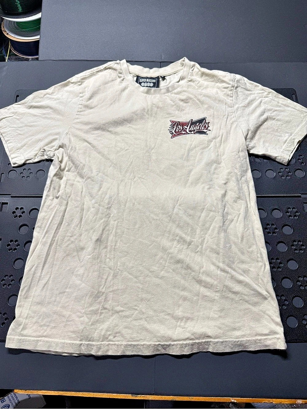 Super Massive Graphic Short Sleeve Tee Size Medium